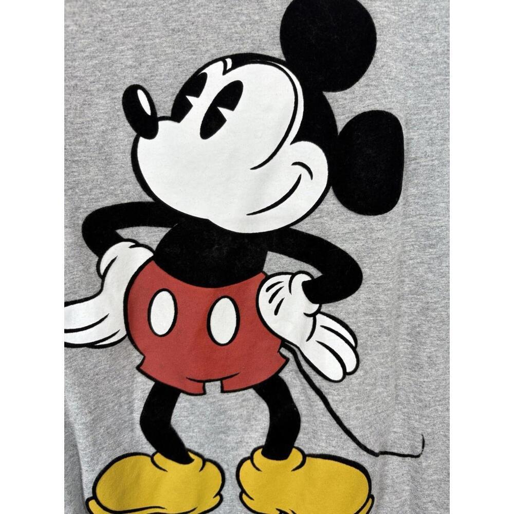 Lot Of 2 Disney Shirts, Size Large, Mickey Gray And WDW Compass Blue - Picture 4 of 9